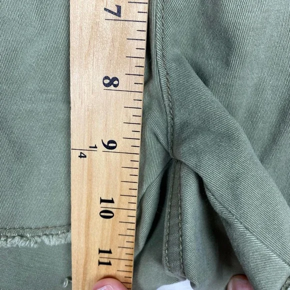 Route 66 Women's Size 12 Green‎ Classic Fit Cutoff Jean Shorts - Picture 4 of 7